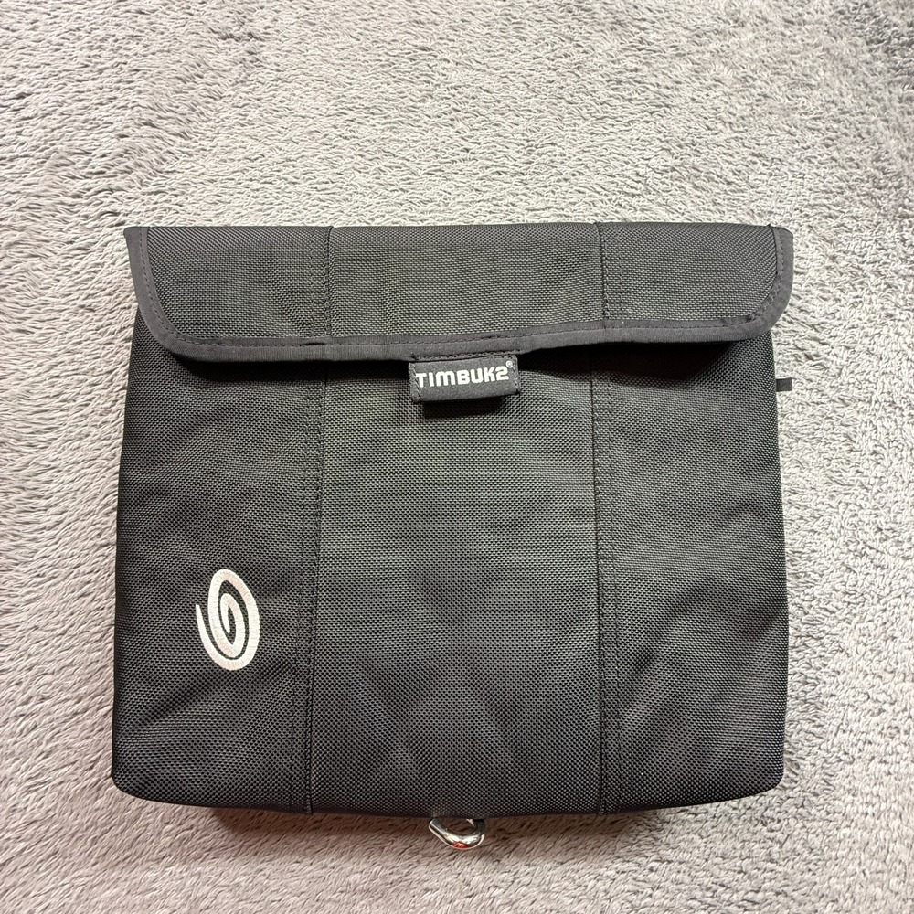 Timbuk2 Small Tablet Pouch Sleeve Black Corduroy Padded Lining 12"
